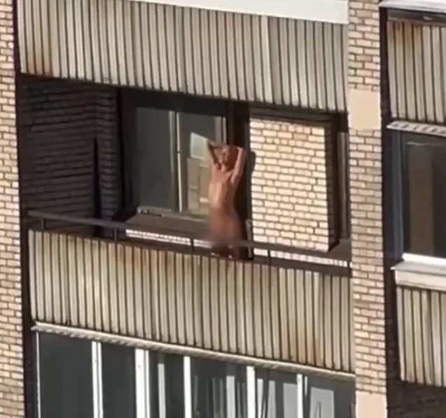 Мужчина демонстрировал всей округе всю красоту своего внутреннего мира. ФОТО: t.me/mashmoyka