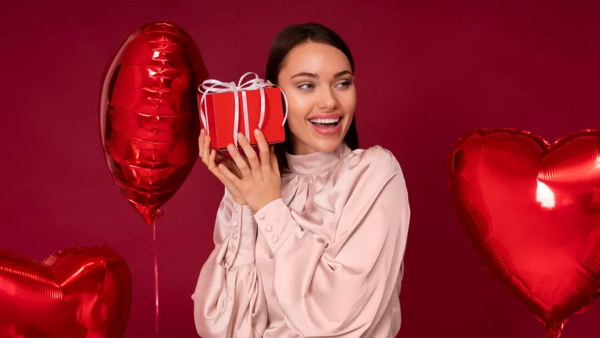 Идеи подарков на День святого Валентина. Фото: freepik.com