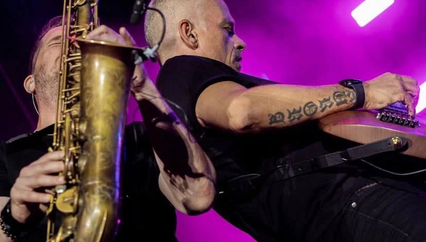 Эрос всегда выкладывается на сцене. Фото: Инстаграм (запрещён в России) / @ramazzotti_eros