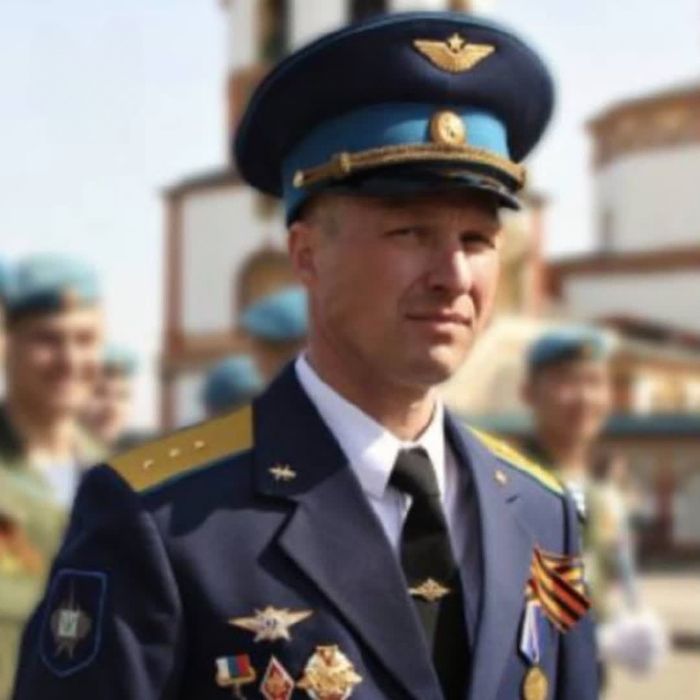 Замдиректора кадетского корпуса устроил стрельбу при детях в Усолье-Сибирском. Фото: @t.me/babr_mash