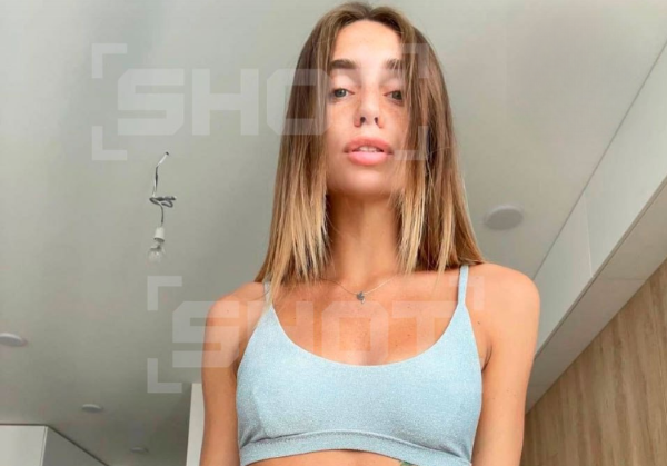 Сестра Регины Тодоренко начала продавать свои голые фото. Фото: t.me/shot_shot