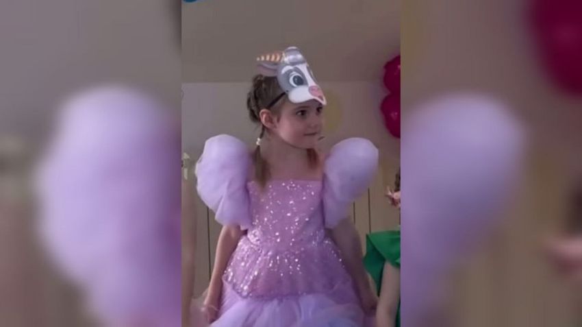  5-летняя дочка Анастасии Заворотнюк играет роль козлёнка в детсаде. Фото: Инстаграм (запрещен в России) / @anna_zavorotnyuk