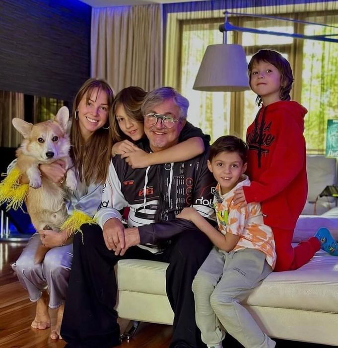 У некоторых знакомых Диброва появились сомнения, что все дети от него. ФОТО: соцсети