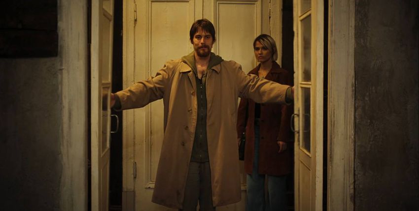 Историю перенесли в современный Санкт-Петербург. Кадр из сериала "Преступление и наказание", 2024, реж. Владимир Мирзоев