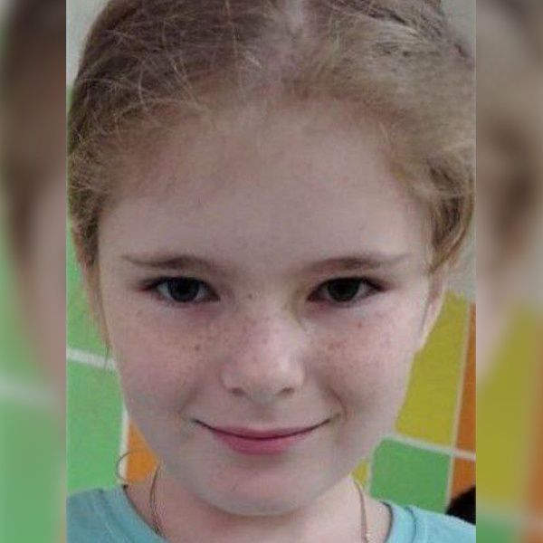 В Приморье первоклассница ушла из школы после первого урока и пропала. Фото: t.me/amur_mash