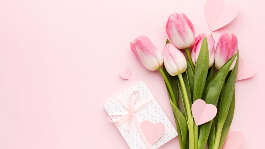 Поздравления с 8 Марта в стихах. Фото: freepik.com