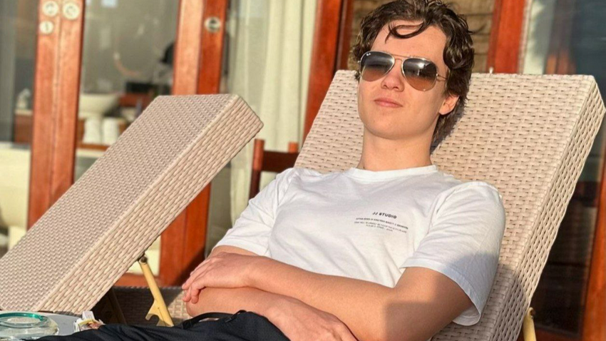 Вдова Юрия Шатунова трогательно поздравила сына с 18-летием. ФОТО: ИНСТАГРАМ (ЗАПРЕЩЕН В РОССИИ) / @svetlana.shatunova_