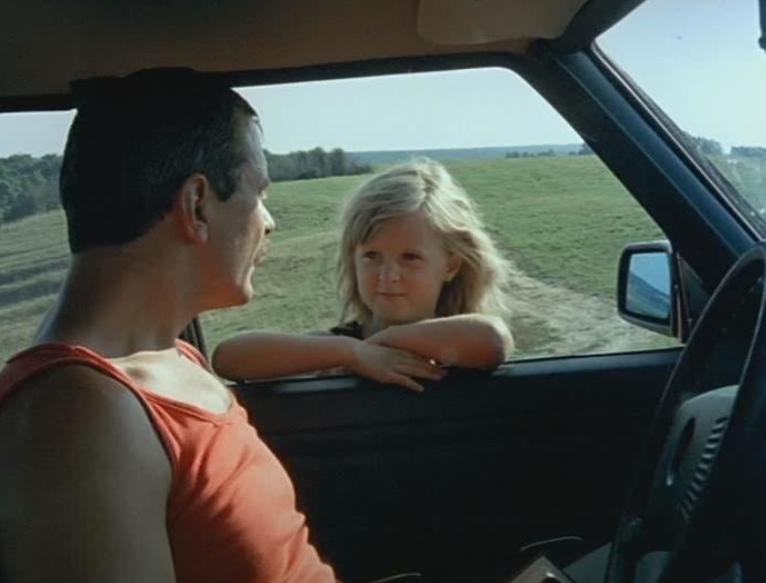 Анна с отцом. Кадр из фильма "Анна: от 6 до 18", 1995, реж. Никита Михалков