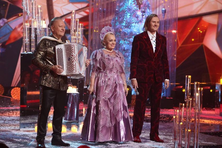 Надежду Кадышеву до слез растрогали зрители на съемках «Новогодней ночи». Фото: соцсети