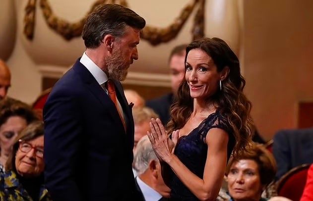Королевская семья ходит на светские мероприятия. Фото: dailymail.co.uk