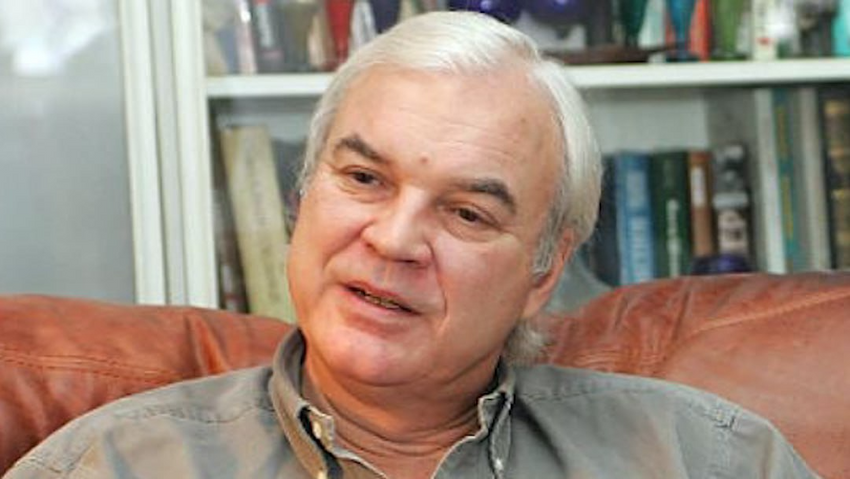 Телеведущий Владимир Молчанов попал в больницу с внутренним кровотечением. Фото: @breakingmash