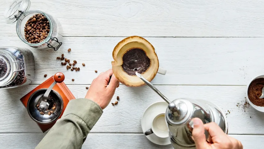 Правильное приготовление кофе. Фото: freepik.com