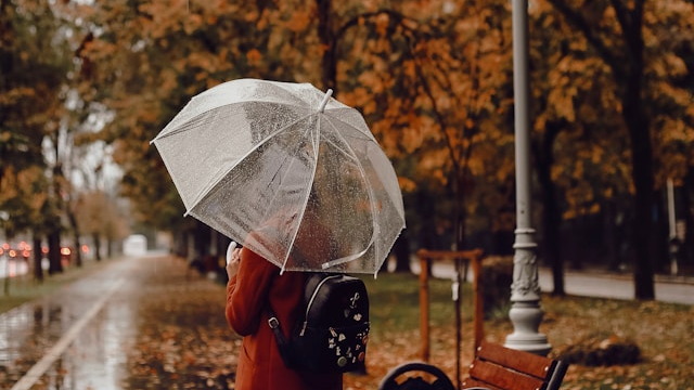 В российских городах в сентябре погода будет разнообразной. Фото: unsplash.com/@sabinasturzu