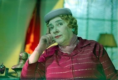 Советская актриса театра, кино и озвучивания, народная артистка СССР, лауреат трех Сталинских премий, а также кавалер ордена Ленина Фаина Раневская. Фото: legion-media.ru