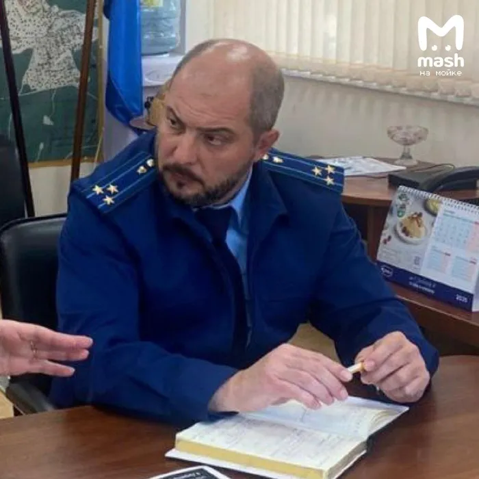 В ЛО прокурор задержан через день после инспекции на сгоревшем мусорном полигоне. Фото: соцсети