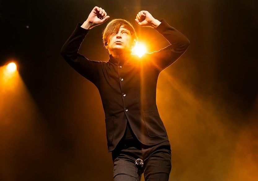 Опальный вокалист выбрался на свободу и сбежал в Израиль. Фото: Инстаграм (запрещен в РФ) / @levab2