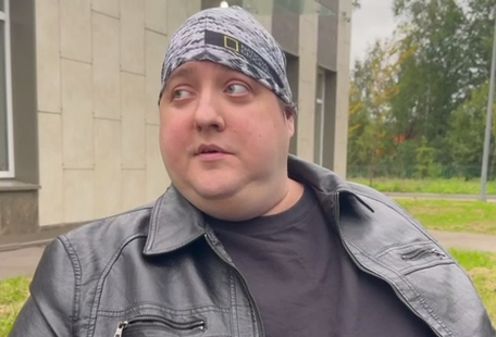 Страдающий от рака Роман Попов поблагодарил фанатов за закрытие сбора на лечение. Фото: t.me/SuperRu