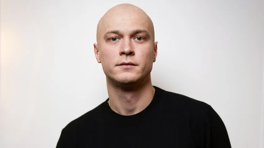 Юра Борисов сыграет современного Гамлета в театре имени Чехова. Фото: соцсети