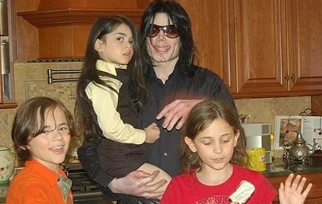 От США на «Интервидении-2025» могут выступить дочь и сын Майкла Джексона. Фото: @breakingmash