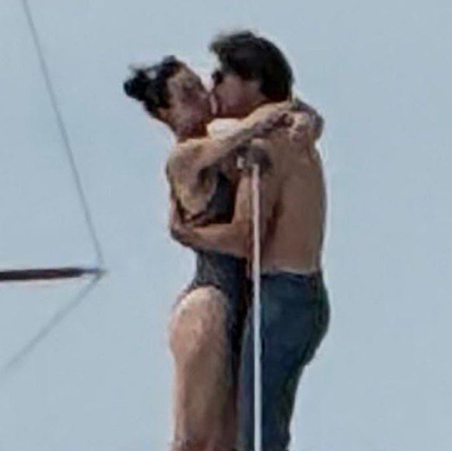 Фото: t.me/SuperRu