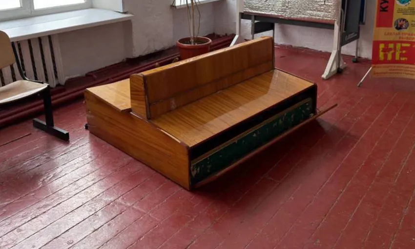 В Приморье фортепиано рухнуло на голову 11-летнего ученика во время перемены. Фото: t.me/amur_mash