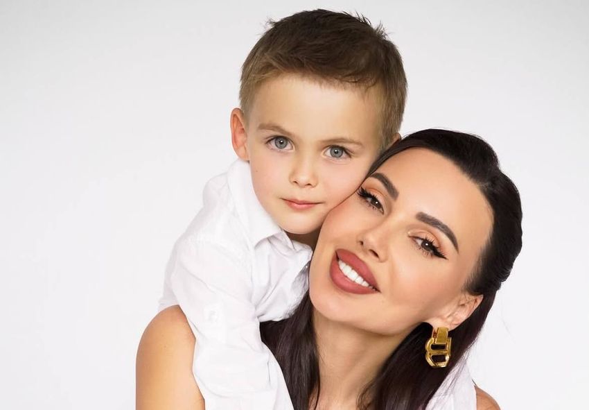 Оксана Самойлова с сыном Давидом. Фото: Instagram (запрещен в РФ) / @samoylovaoxana