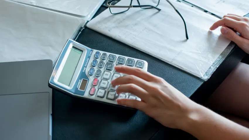 Как оплатят зарплату в декабре 2025 года. Фото: freepik.com