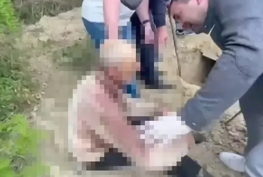 Копы вытащили 62-летнего мужчину из могилы. ФОТО: DAILYMAIL.CO.UK