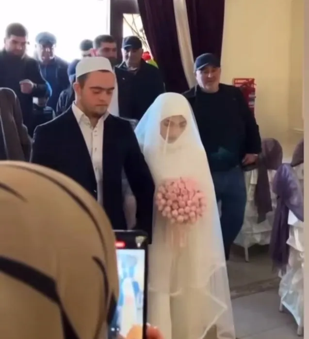 Свадьбу сыграли в селе. Фото: Инстаграм (запрещен в России) / @_said_abdulaev_