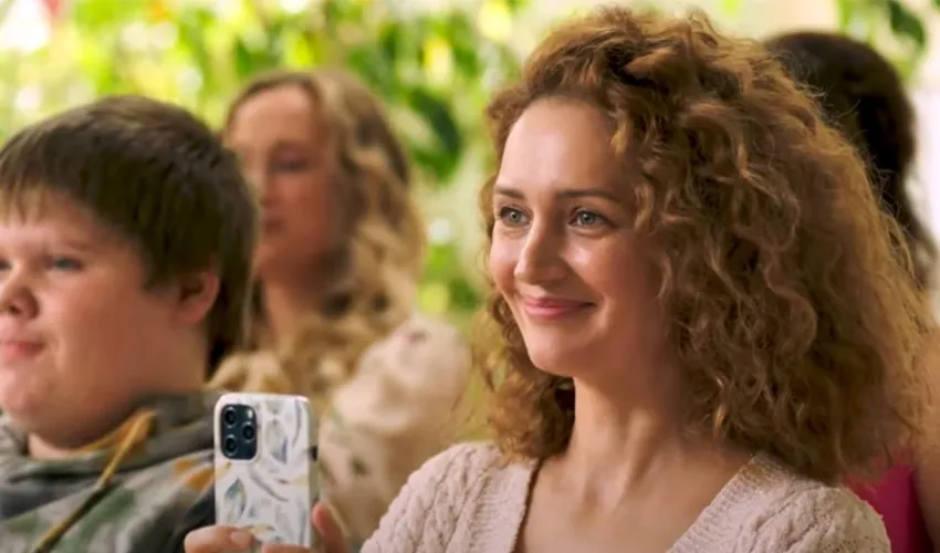 Виктория Исакова в сериале «Нина». Фото: кадр из фильма