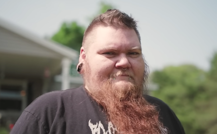 38-летняя Эрин Ханикатт, обладательница самой длинной бороды в мире. Фото: guinnessworldrecords.com