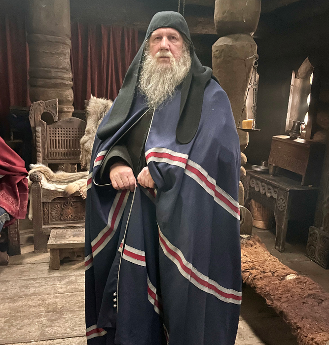 Сергей Баталов сыграл в картине «Злой город» епископа. Фото: пресс-служба компании «Каро Премьер»