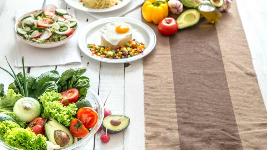 При диете «стол №5» можно простые, термически обработанные, нежирные продукты. Фото: freepik.com