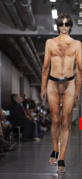 Без эпатажных показов тоже не обошлось. ФОТО: соцсети