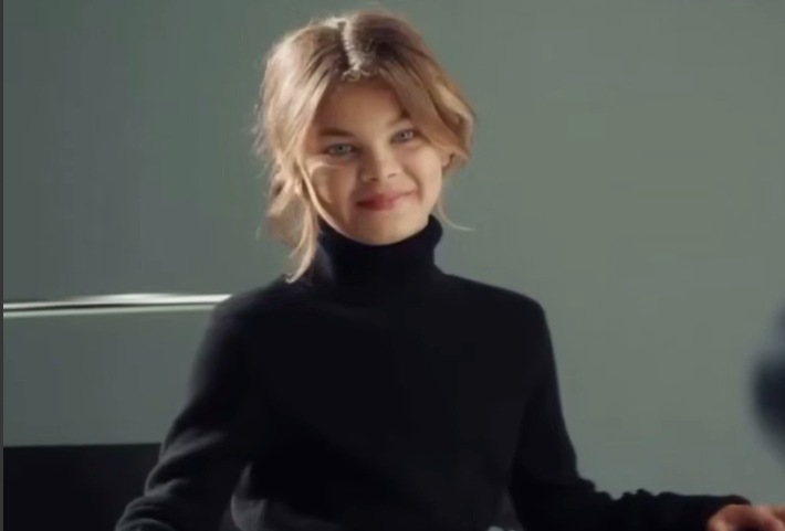 Девятилетняя бездомная девочка из Дагестана благодаря соцсетям стала моделью. Фото: @breakingmash