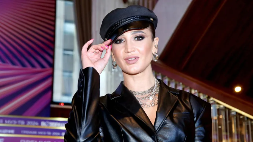 Ольга Бузова теперь в театре! Певица сыграла в спектакле у Надежды Бабкиной. Фото: соцсети