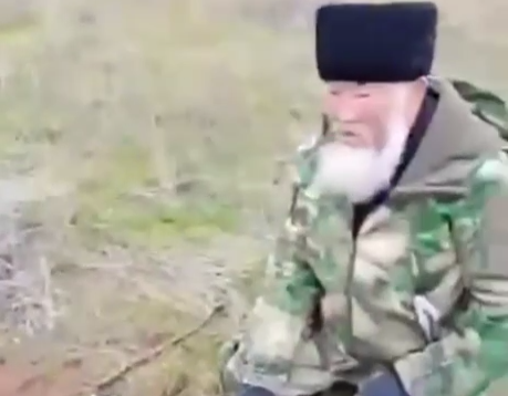 Под Астраханью мужчина на лошади провалился сквозь землю в склеп 16-го века. Фото: t.me/bazabazon