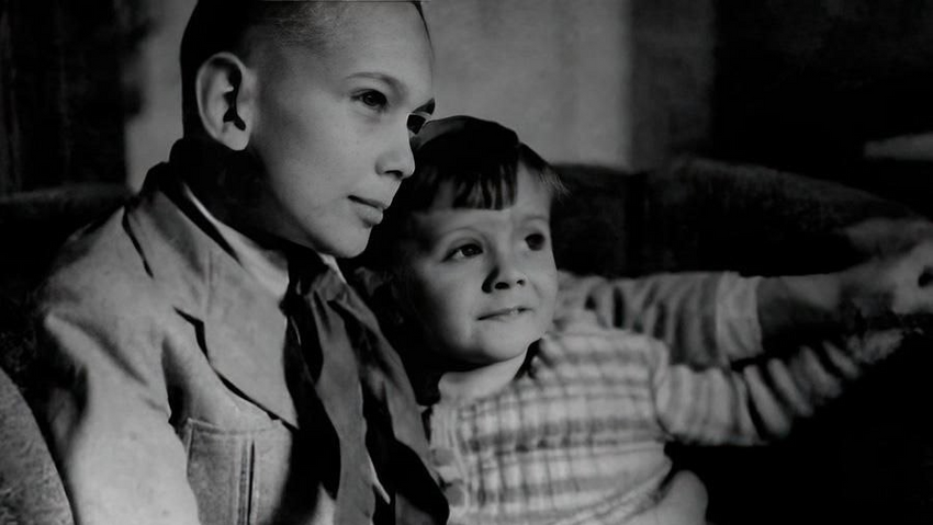 Маленький Никита Михалков с братом Андреем Кончаловским. Фото: соцсети