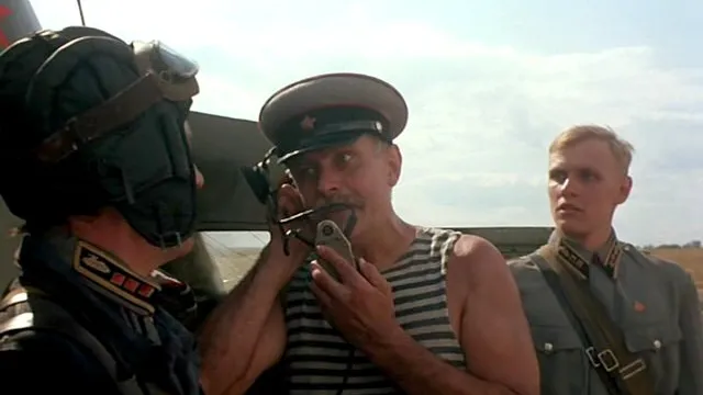 Никита Михалков в своем фильме «Утомленные солнцем». Фото: кадр из фильма