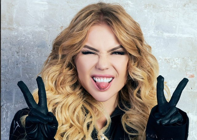 Блогершу Карину Кросс обвинили во лжи и унизили косметологи. Фото: t.me/krossnewsss