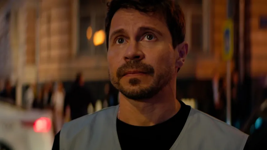 Павел Деревянко в 3 сезоне сериала «Беспринципные». Фото: кадр из фильма