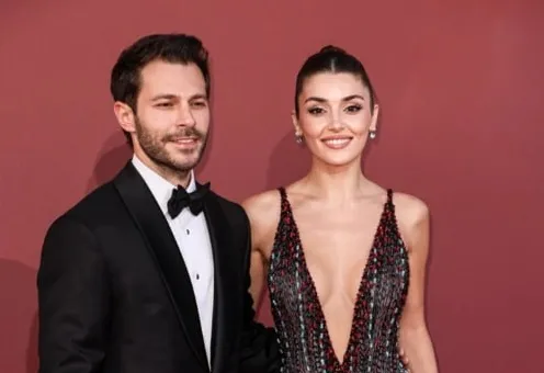 Ханде Эрчел и Хакан Сабанджи. ФОТО: соцсети