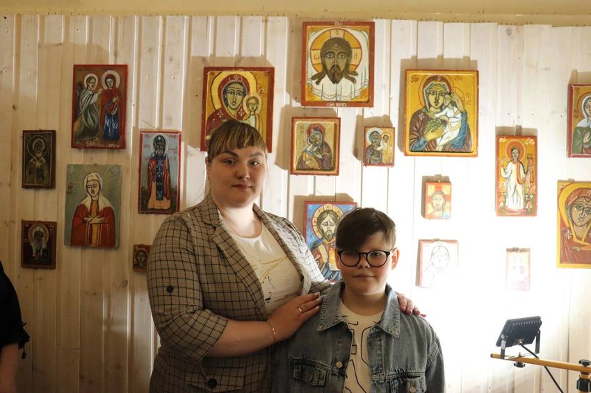 Мама во всем поддерживает талантливого сына. Фото: личный архив