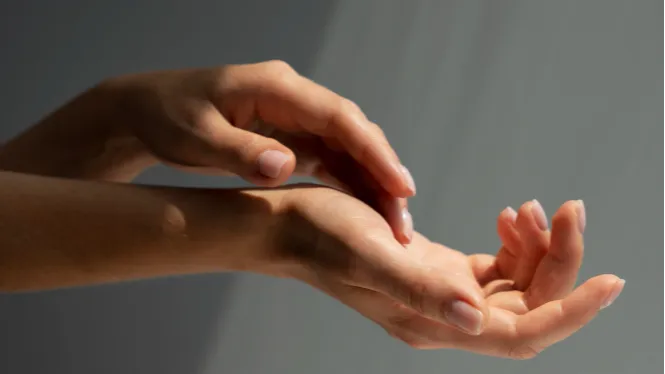 Благоприятные дни для маникюра, спа-процедур, ухода за кожей в январе 2026 года. Фото: freepik.com