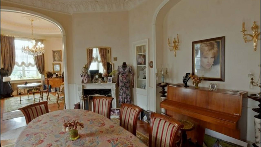 После смерти московская квартира Людмилы Гурченко стала частным музеем. Фото: соцсети