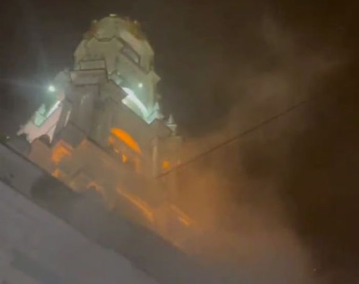 Самый большой действующий колокол в России чуть не сгорел при пожаре в Троице-Сергиевой лавре. Фото: @t.me/mosoblproc