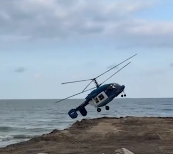 Вертолет задел хвостом насыпь и потерял управление. ФОТО: t.me/shot_shot
