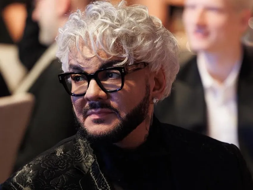 Киркорову дали штраф на 112 рублей за перекрытый пляж у своего дворца в Подмосковье. Фото: соцсети